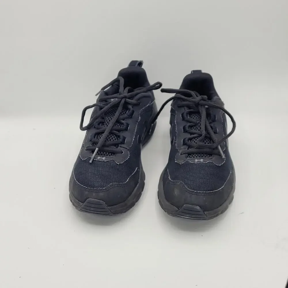 Under Armour Charged Assert 9 black Running boy's size 5.5y
